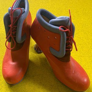 John Fluevog Cosmos Hypnos Padded Ankle Boot. Size 10